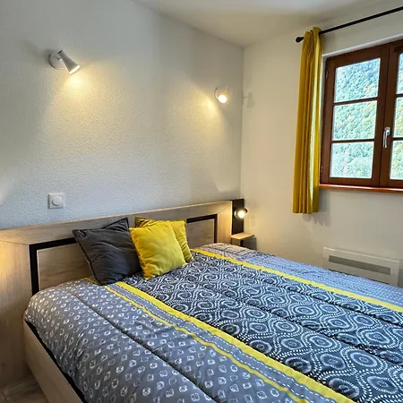 T2 + Alcove. Balcon. Parking Couvert. Piscine Ete.
