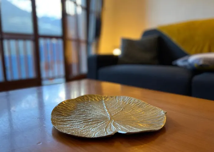 T2 + Alcove. Balcon. Parking Couvert. Piscine Ete.