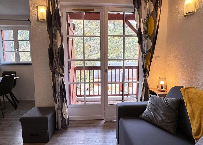 Lägenhet T2 + Alcove. Balcon. Parking Couvert. Piscine Ete. Cauterets